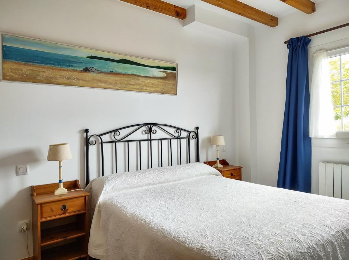 Apartamentos Corona 코밀라스 외부 사진