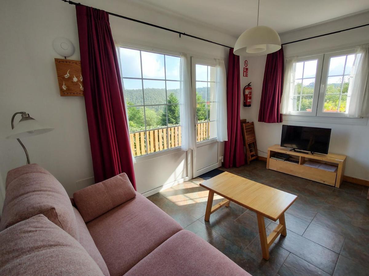 Apartamentos Corona 코밀라스 외부 사진