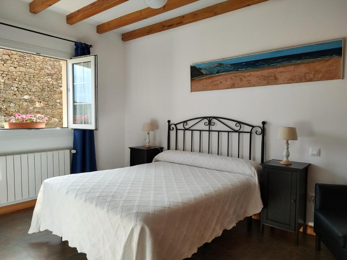 Apartamentos Corona 코밀라스 외부 사진